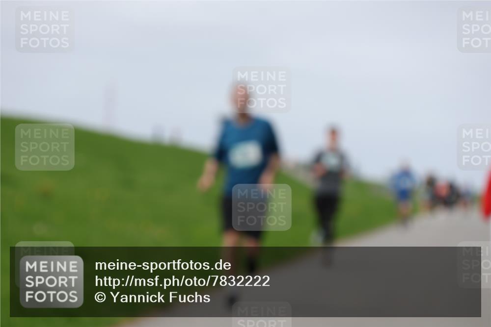04.05.2025 - 8. Wedeler Halbmarathon Yannick Fuchs http://msf.ph/oto/7832222 04.05.2025 11:41:12 Laufen  meine-sportfotos.de