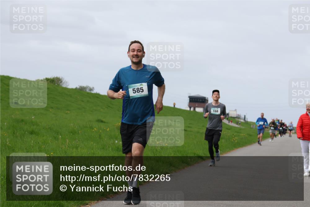 04.05.2025 - 8. Wedeler Halbmarathon Yannick Fuchs http://msf.ph/oto/7832265 04.05.2025 11:41:14 Laufen 585, 168 meine-sportfotos.de