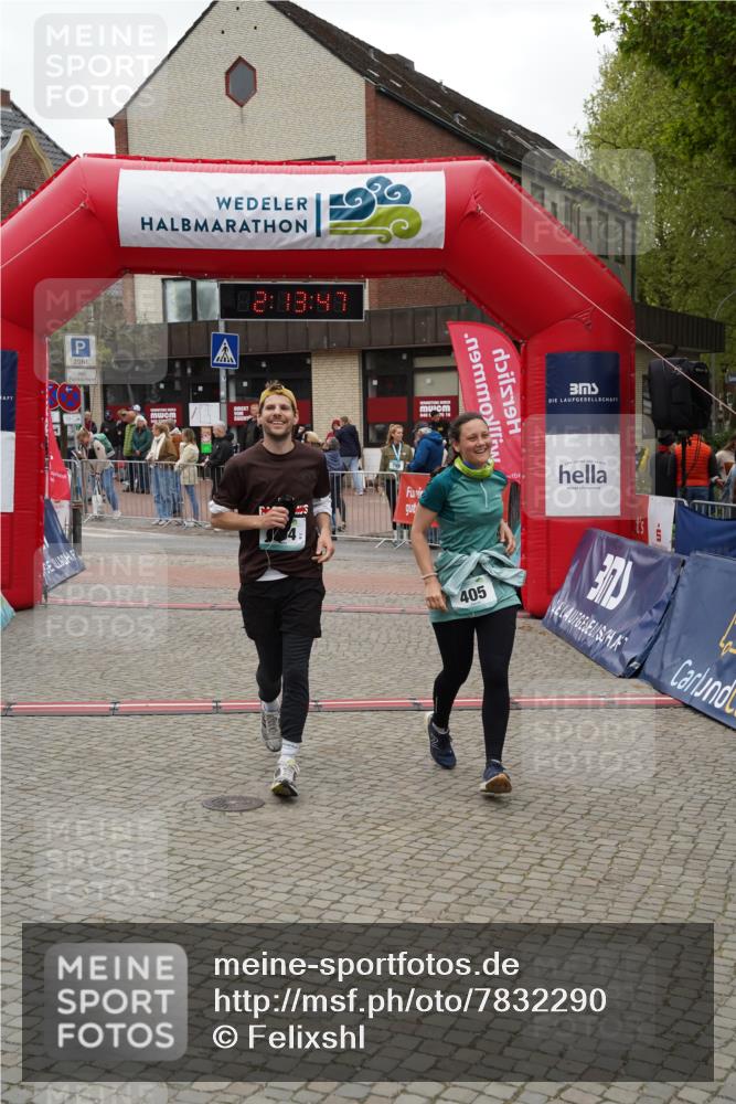 04.05.2025 - 8. Wedeler Halbmarathon Felixshl http://msf.ph/oto/7832290 04.05.2025 12:13:45 Ziel 404, 405, 409 meine-sportfotos.de