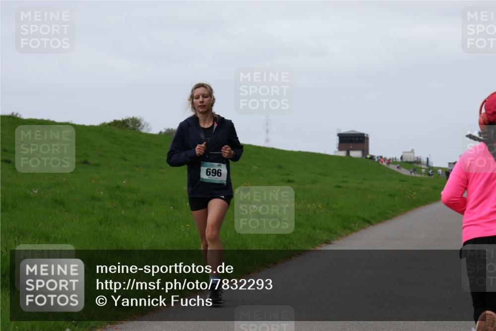 04.05.2025 - 8. Wedeler Halbmarathon Yannick Fuchs http://msf.ph/oto/7832293 04.05.2025 11:20:58 Laufen 969 meine-sportfotos.de