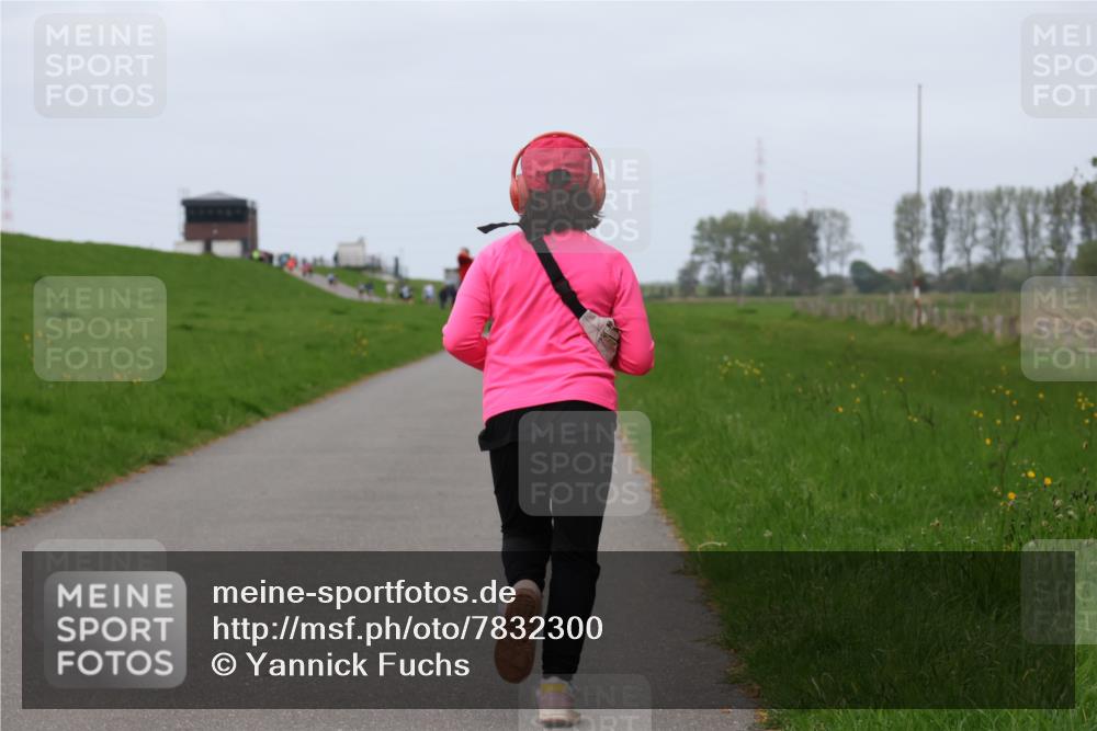 04.05.2025 - 8. Wedeler Halbmarathon Yannick Fuchs http://msf.ph/oto/7832300 04.05.2025 11:20:58 Laufen  meine-sportfotos.de