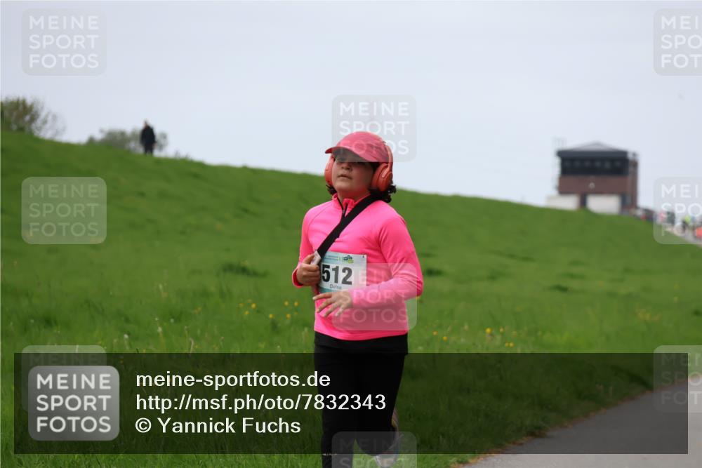 04.05.2025 - 8. Wedeler Halbmarathon Yannick Fuchs http://msf.ph/oto/7832343 04.05.2025 11:21:08 Laufen 512 meine-sportfotos.de