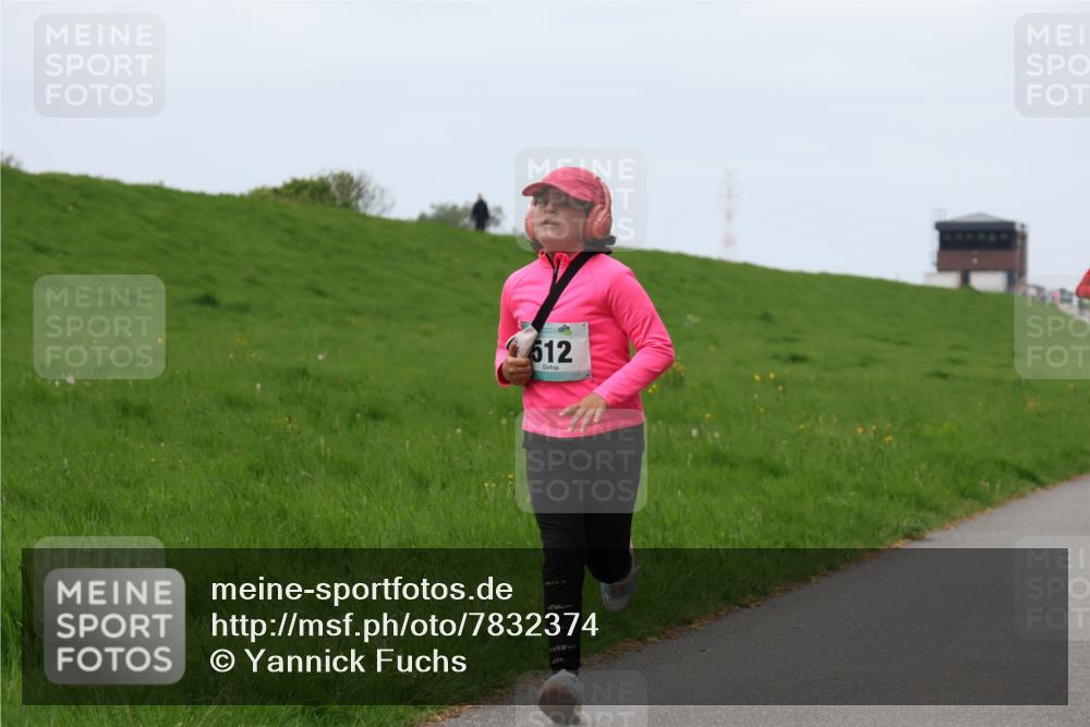 04.05.2025 - 8. Wedeler Halbmarathon Yannick Fuchs http://msf.ph/oto/7832374 04.05.2025 11:21:08 Laufen 512 meine-sportfotos.de