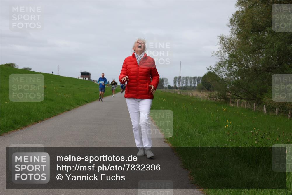 04.05.2025 - 8. Wedeler Halbmarathon Yannick Fuchs http://msf.ph/oto/7832396 04.05.2025 11:41:23 Laufen  meine-sportfotos.de