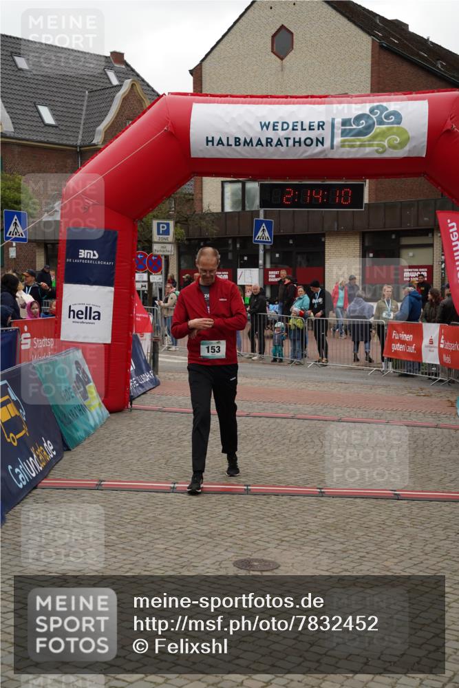 04.05.2025 - 8. Wedeler Halbmarathon Felixshl http://msf.ph/oto/7832452 04.05.2025 12:14:07 Ziel 153 meine-sportfotos.de