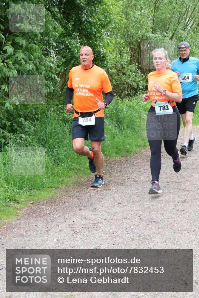04.05.2025 - 8. Wedeler Halbmarathon Lena Gebhardt http://msf.ph/oto/7832453 04.05.2025 11:20:03 Laufen 784, 783, 564 meine-sportfotos.de