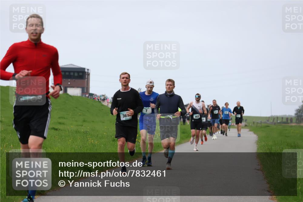 04.05.2025 - 8. Wedeler Halbmarathon Yannick Fuchs http://msf.ph/oto/7832461 04.05.2025 11:21:12 Laufen 36, 7, 863 meine-sportfotos.de