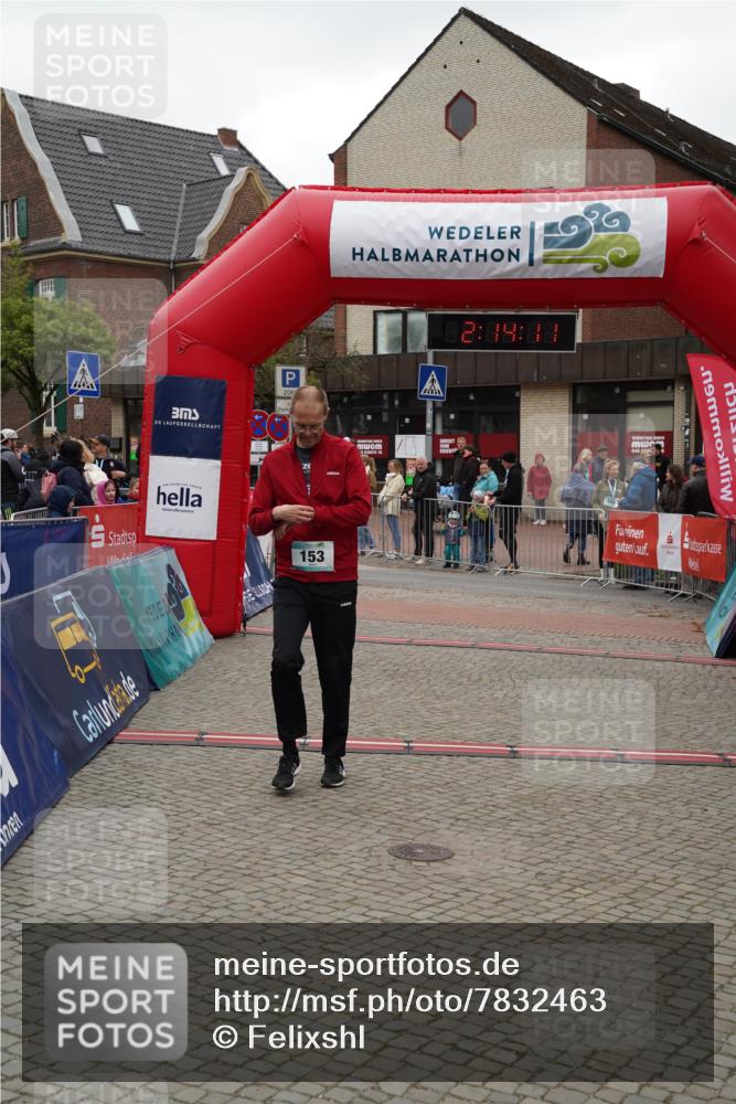 04.05.2025 - 8. Wedeler Halbmarathon Felixshl http://msf.ph/oto/7832463 04.05.2025 12:14:08 Ziel 153 meine-sportfotos.de