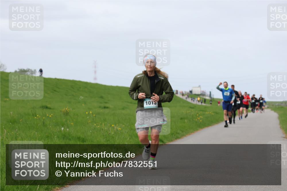 04.05.2025 - 8. Wedeler Halbmarathon Yannick Fuchs http://msf.ph/oto/7832551 04.05.2025 11:41:32 Laufen 1013 meine-sportfotos.de