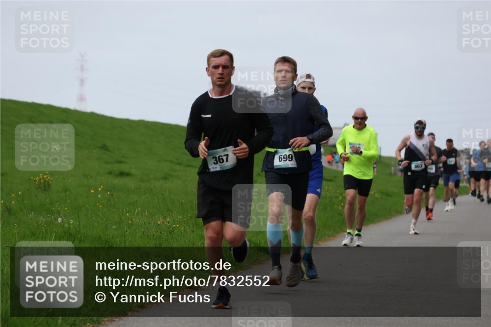 04.05.2025 - 8. Wedeler Halbmarathon Yannick Fuchs http://msf.ph/oto/7832552 04.05.2025 11:21:16 Laufen 367, 699, 863 meine-sportfotos.de
