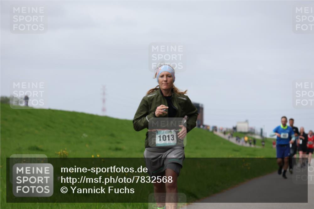 04.05.2025 - 8. Wedeler Halbmarathon Yannick Fuchs http://msf.ph/oto/7832568 04.05.2025 11:41:32 Laufen 1013 meine-sportfotos.de
