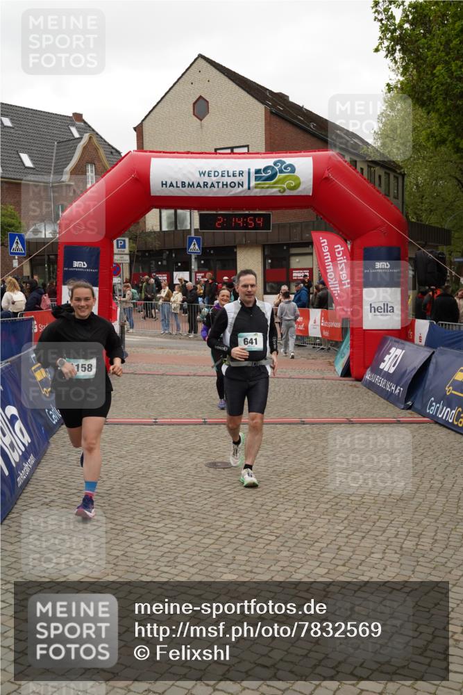 04.05.2025 - 8. Wedeler Halbmarathon Felixshl http://msf.ph/oto/7832569 04.05.2025 12:14:52 Ziel 274, 641, 1158 meine-sportfotos.de