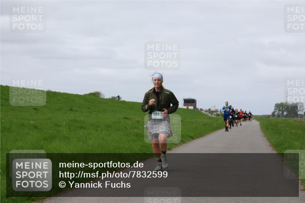 04.05.2025 - 8. Wedeler Halbmarathon Yannick Fuchs http://msf.ph/oto/7832599 04.05.2025 11:41:33 Laufen 1013 meine-sportfotos.de
