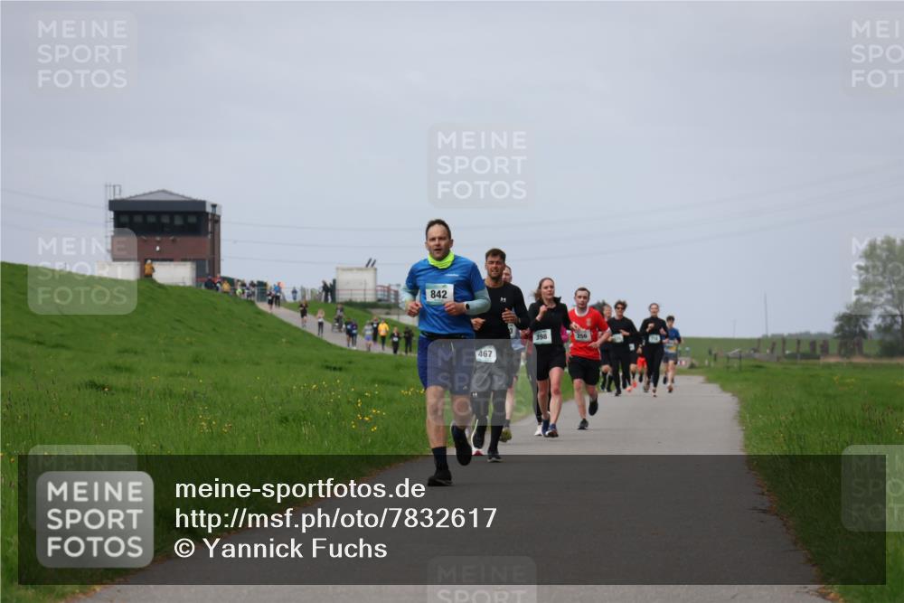 04.05.2025 - 8. Wedeler Halbmarathon Yannick Fuchs http://msf.ph/oto/7832617 04.05.2025 11:41:35 Laufen 842, 467, 398, 256 meine-sportfotos.de