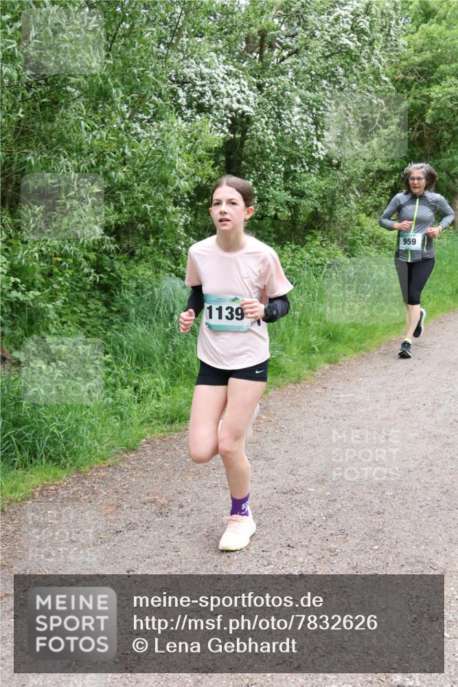 04.05.2025 - 8. Wedeler Halbmarathon Lena Gebhardt http://msf.ph/oto/7832626 04.05.2025 11:20:16 Laufen 1139, 959 meine-sportfotos.de