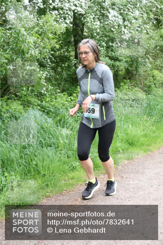 04.05.2025 - 8. Wedeler Halbmarathon Lena Gebhardt http://msf.ph/oto/7832641 04.05.2025 11:20:17 Laufen 59 meine-sportfotos.de