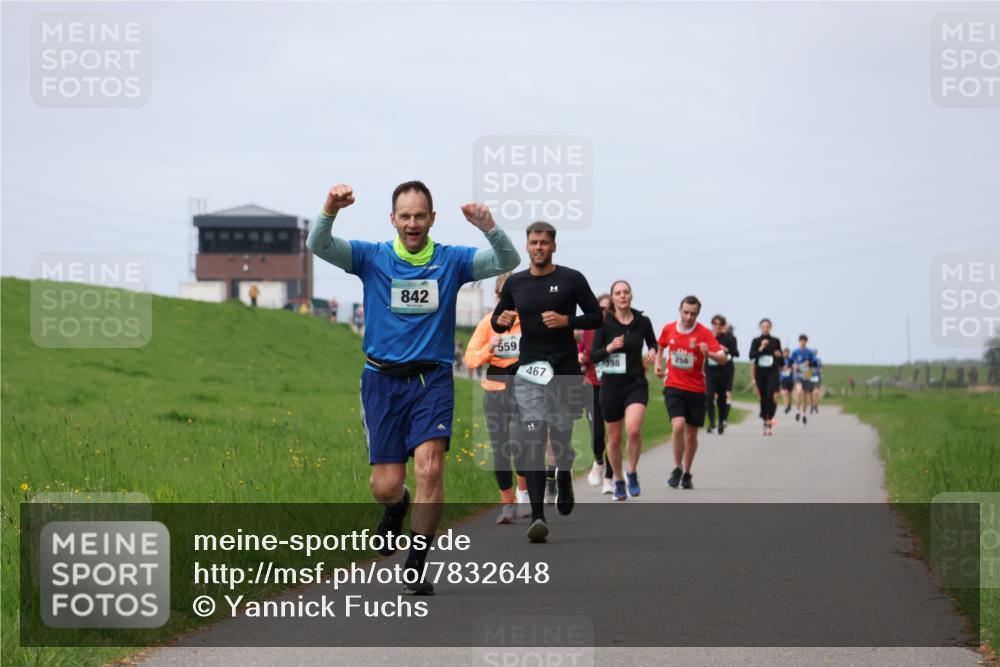 04.05.2025 - 8. Wedeler Halbmarathon Yannick Fuchs http://msf.ph/oto/7832648 04.05.2025 11:41:39 Laufen 842, 559, 467, 398, 256 meine-sportfotos.de