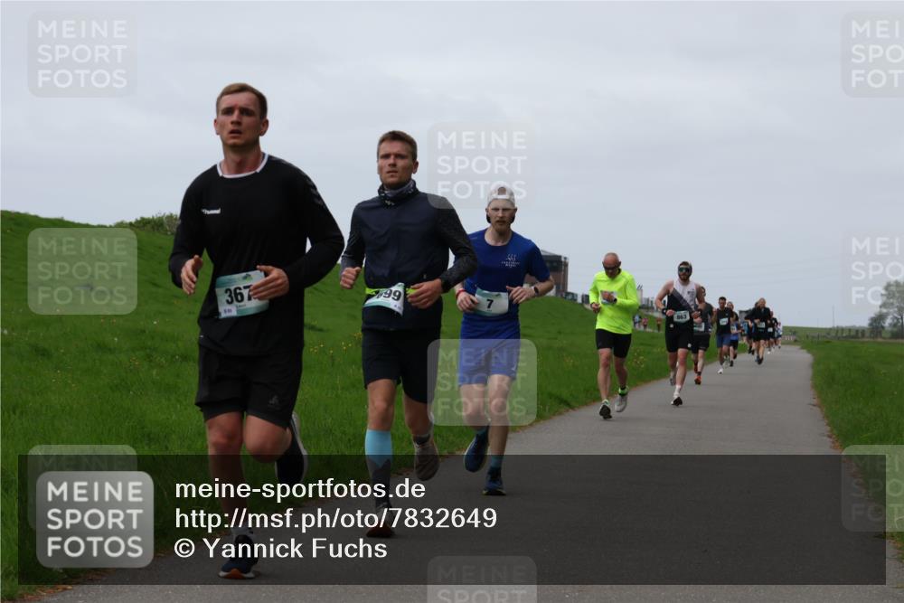 04.05.2025 - 8. Wedeler Halbmarathon Yannick Fuchs http://msf.ph/oto/7832649 04.05.2025 11:21:19 Laufen 367, 639, 66 meine-sportfotos.de