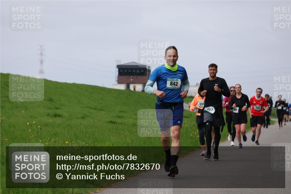 04.05.2025 - 8. Wedeler Halbmarathon Yannick Fuchs http://msf.ph/oto/7832670 04.05.2025 11:41:39 Laufen 842, 559, 467, 256 meine-sportfotos.de