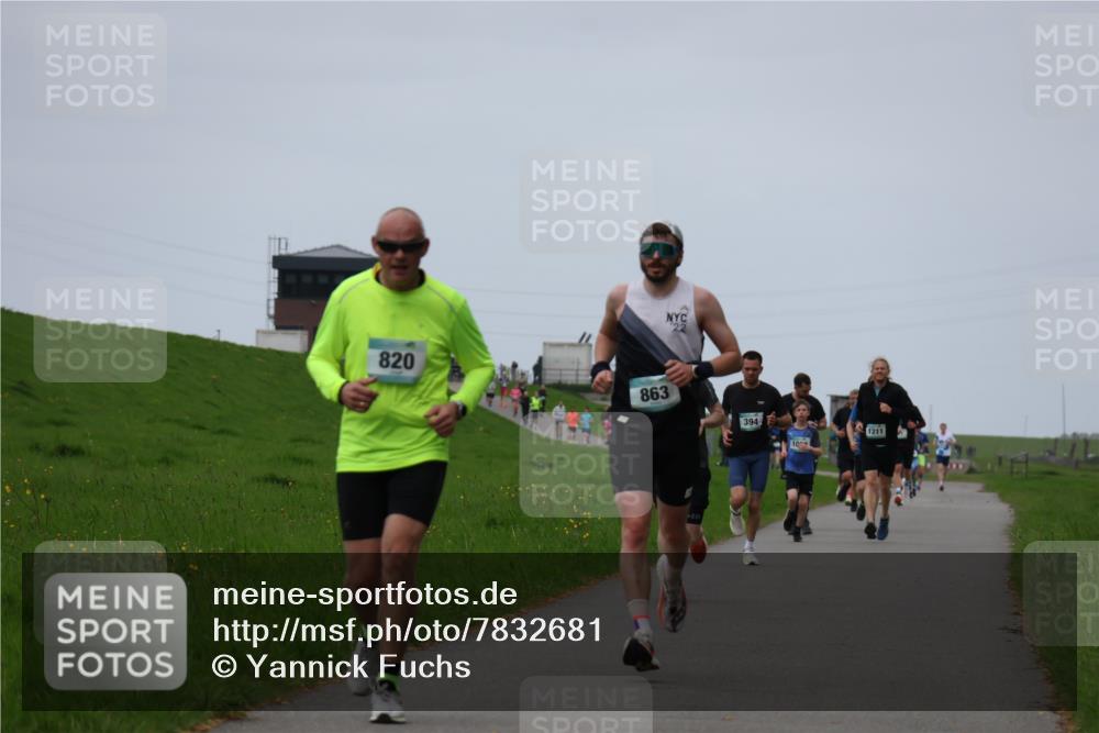 04.05.2025 - 8. Wedeler Halbmarathon Yannick Fuchs http://msf.ph/oto/7832681 04.05.2025 11:21:21 Laufen 820, 863, 22, 394, 10, 1211 meine-sportfotos.de