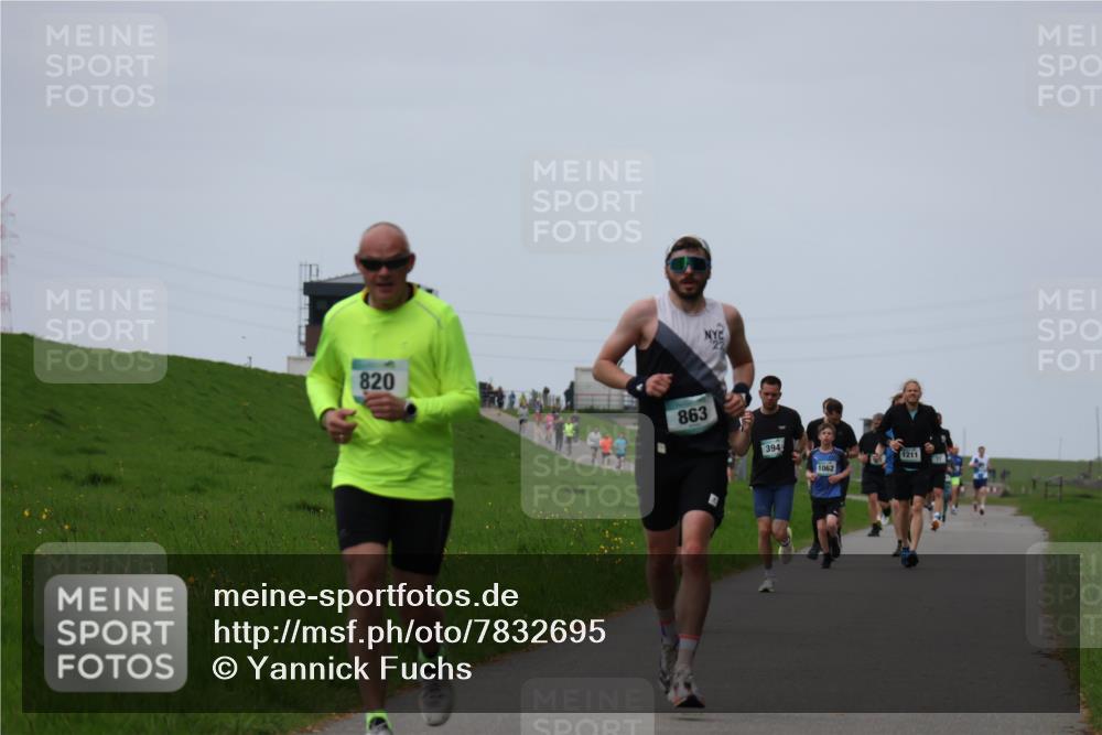 04.05.2025 - 8. Wedeler Halbmarathon Yannick Fuchs http://msf.ph/oto/7832695 04.05.2025 11:21:21 Laufen 820, 863, 22, 394, 1062, 1211 meine-sportfotos.de