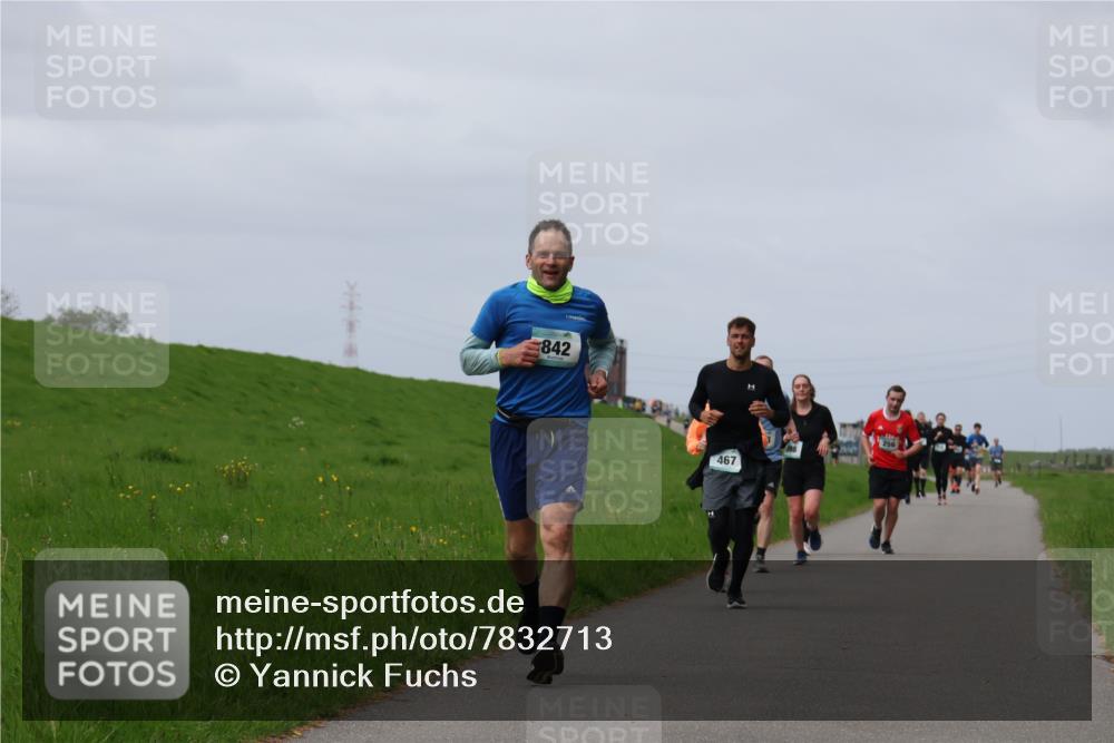 04.05.2025 - 8. Wedeler Halbmarathon Yannick Fuchs http://msf.ph/oto/7832713 04.05.2025 11:41:41 Laufen 842, 467, 256 meine-sportfotos.de