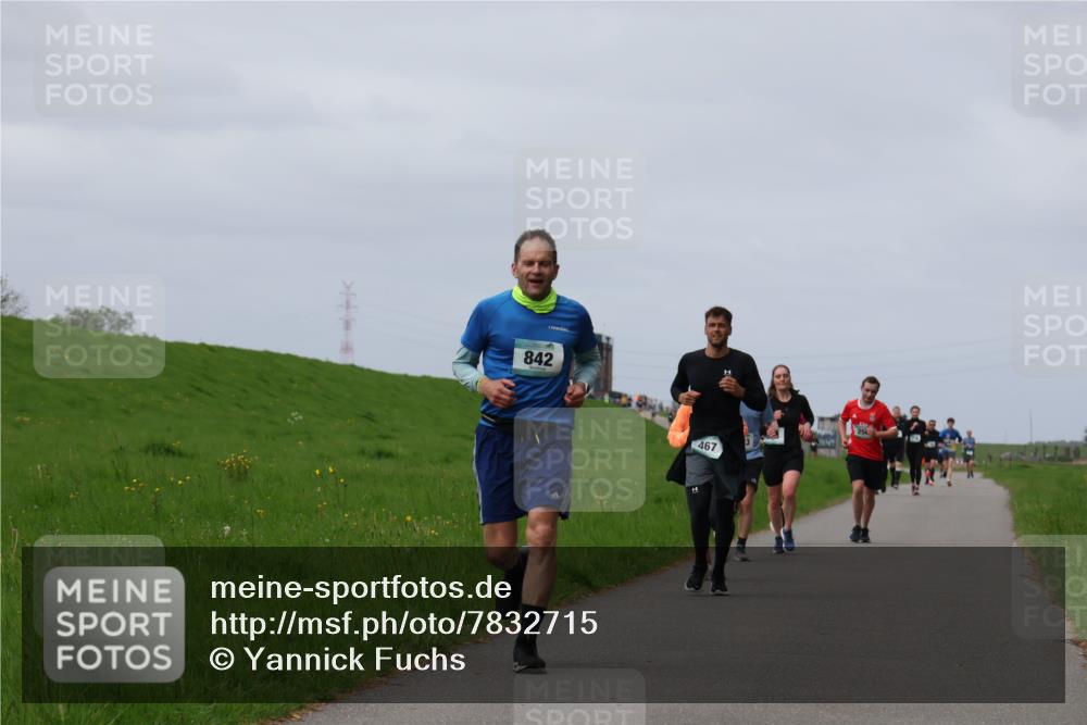 04.05.2025 - 8. Wedeler Halbmarathon Yannick Fuchs http://msf.ph/oto/7832715 04.05.2025 11:41:41 Laufen 842, 467, 25 meine-sportfotos.de