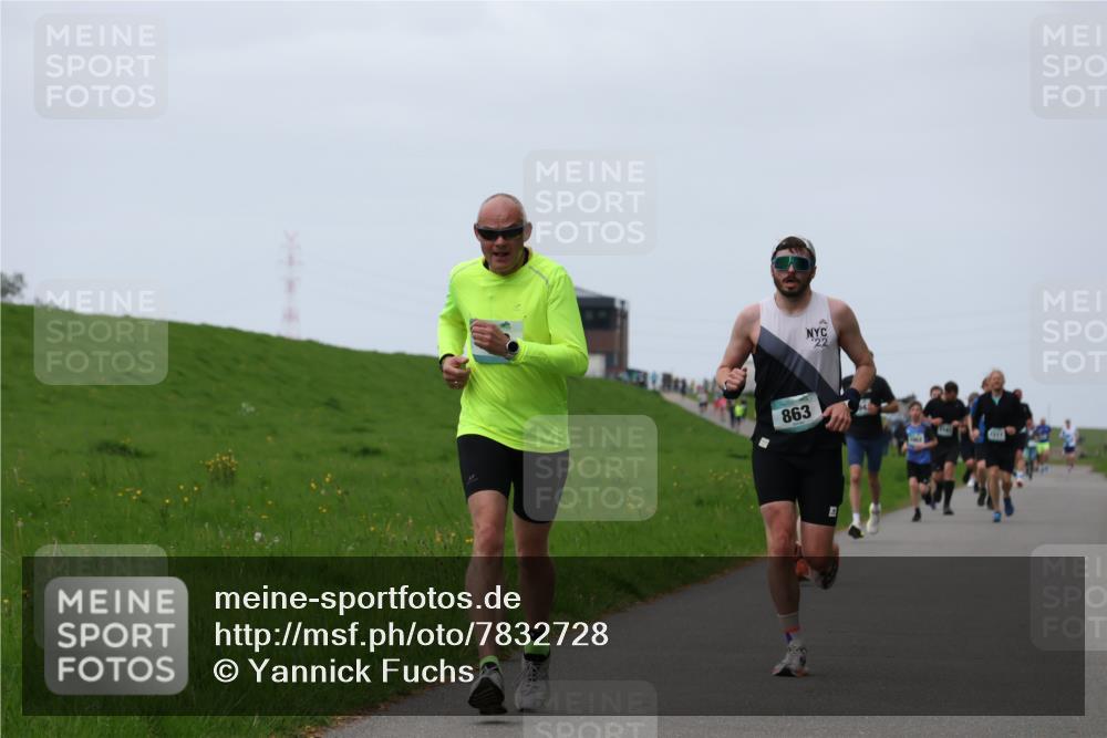 04.05.2025 - 8. Wedeler Halbmarathon Yannick Fuchs http://msf.ph/oto/7832728 04.05.2025 11:21:22 Laufen 863, 22 meine-sportfotos.de