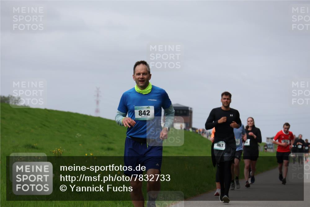 04.05.2025 - 8. Wedeler Halbmarathon Yannick Fuchs http://msf.ph/oto/7832733 04.05.2025 11:41:42 Laufen 842, 467, 83 meine-sportfotos.de