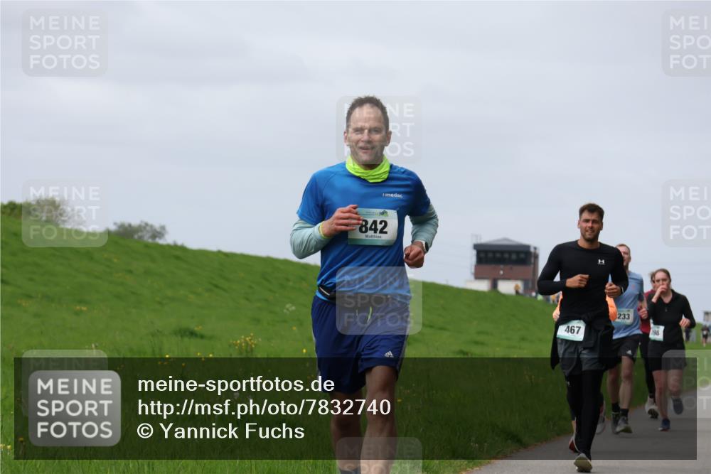 04.05.2025 - 8. Wedeler Halbmarathon Yannick Fuchs http://msf.ph/oto/7832740 04.05.2025 11:41:43 Laufen 842, 467, 233, 198 meine-sportfotos.de