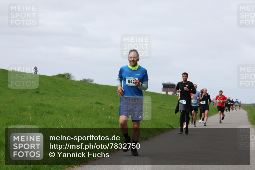04.05.2025 - 8. Wedeler Halbmarathon Yannick Fuchs http://msf.ph/oto/7832750 04.05.2025 11:41:43 Laufen 842, 467, 233, 398 meine-sportfotos.de