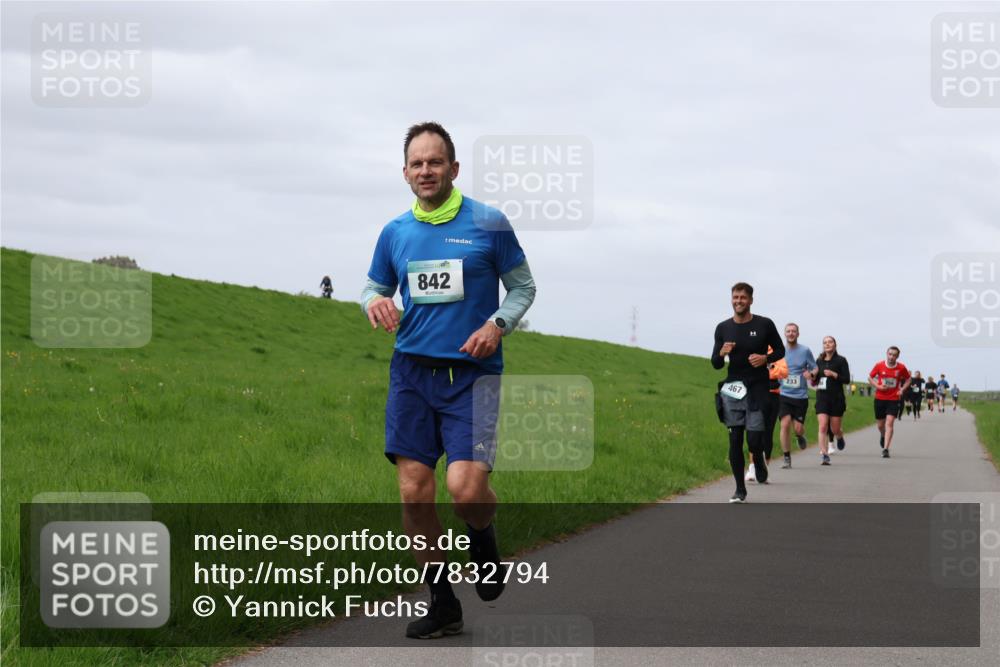 04.05.2025 - 8. Wedeler Halbmarathon Yannick Fuchs http://msf.ph/oto/7832794 04.05.2025 11:41:45 Laufen 842, 467, 233 meine-sportfotos.de