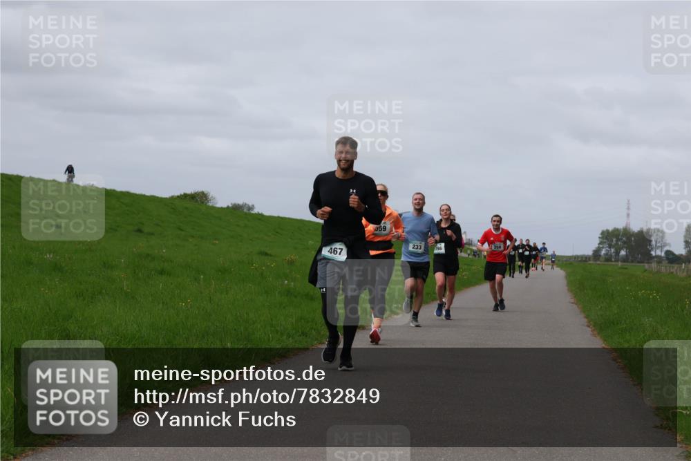 04.05.2025 - 8. Wedeler Halbmarathon Yannick Fuchs http://msf.ph/oto/7832849 04.05.2025 11:41:47 Laufen 1, 467, 59, 233, 198 meine-sportfotos.de