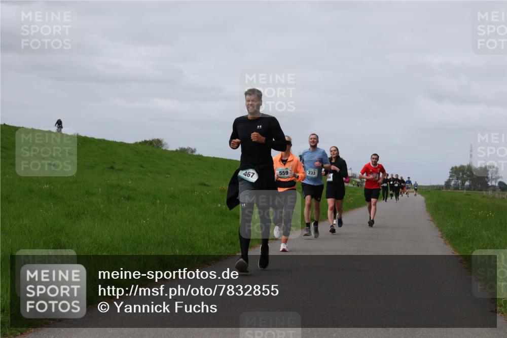 04.05.2025 - 8. Wedeler Halbmarathon Yannick Fuchs http://msf.ph/oto/7832855 04.05.2025 11:41:47 Laufen 467, 559, 233 meine-sportfotos.de