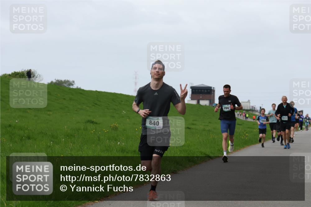 04.05.2025 - 8. Wedeler Halbmarathon Yannick Fuchs http://msf.ph/oto/7832863 04.05.2025 11:21:28 Laufen 840, 226, 394, 1062, 1211 meine-sportfotos.de