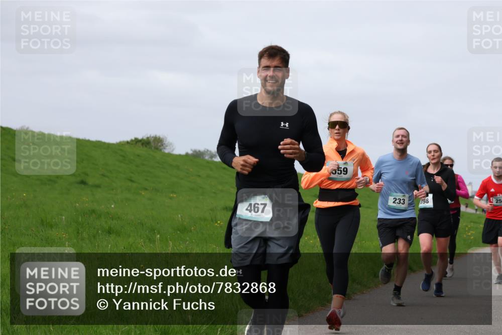 04.05.2025 - 8. Wedeler Halbmarathon Yannick Fuchs http://msf.ph/oto/7832868 04.05.2025 11:41:47 Laufen 467, 559, 233, 598, 25 meine-sportfotos.de