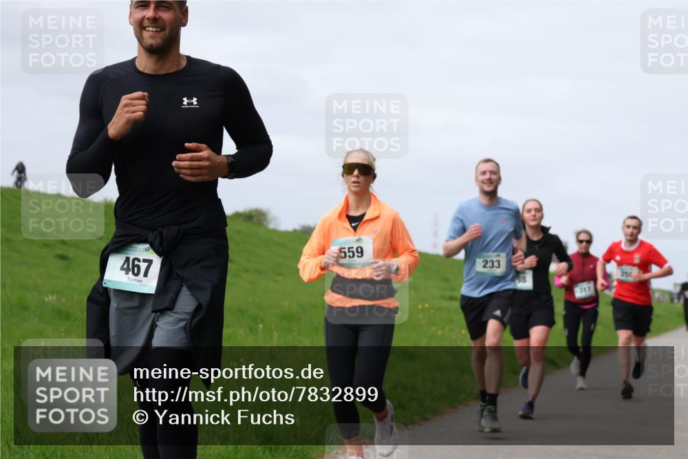 04.05.2025 - 8. Wedeler Halbmarathon Yannick Fuchs http://msf.ph/oto/7832899 04.05.2025 11:41:48 Laufen 467, 559, 233, 98, 312 meine-sportfotos.de