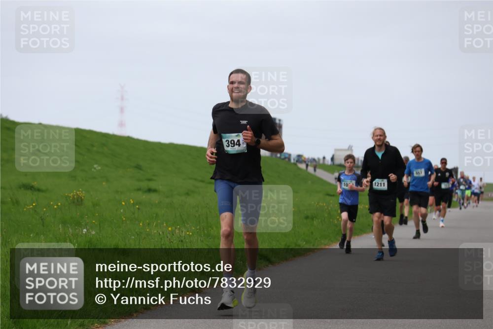 04.05.2025 - 8. Wedeler Halbmarathon Yannick Fuchs http://msf.ph/oto/7832929 04.05.2025 11:21:31 Laufen 394, 10, 1211, 657 meine-sportfotos.de
