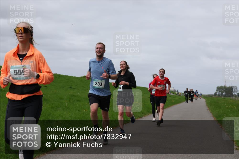 04.05.2025 - 8. Wedeler Halbmarathon Yannick Fuchs http://msf.ph/oto/7832947 04.05.2025 11:41:50 Laufen 559, 233, 98, 31 meine-sportfotos.de