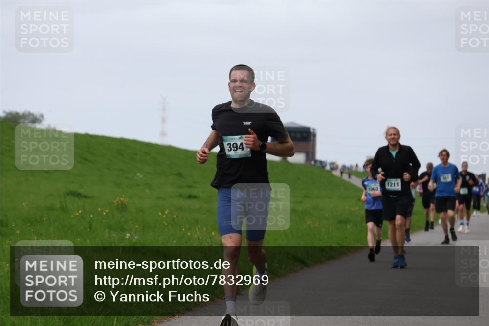 04.05.2025 - 8. Wedeler Halbmarathon Yannick Fuchs http://msf.ph/oto/7832969 04.05.2025 11:21:32 Laufen 394, 1062, 1211 meine-sportfotos.de