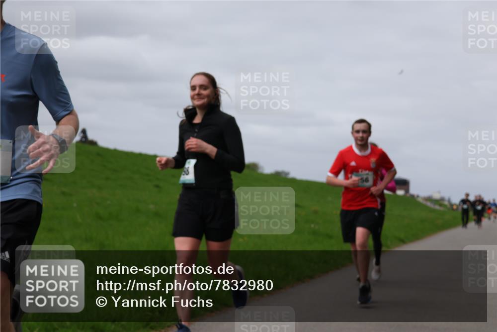04.05.2025 - 8. Wedeler Halbmarathon Yannick Fuchs http://msf.ph/oto/7832980 04.05.2025 11:41:52 Laufen  meine-sportfotos.de