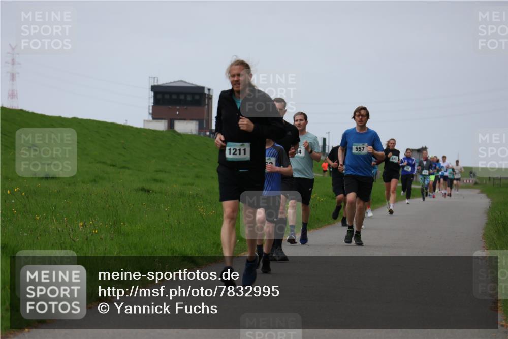 04.05.2025 - 8. Wedeler Halbmarathon Yannick Fuchs http://msf.ph/oto/7832995 04.05.2025 11:21:34 Laufen 557, 1211 meine-sportfotos.de