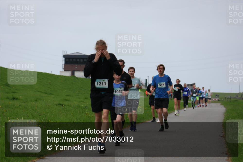 04.05.2025 - 8. Wedeler Halbmarathon Yannick Fuchs http://msf.ph/oto/7833012 04.05.2025 11:21:34 Laufen 1211, 1062, 04, 557 meine-sportfotos.de