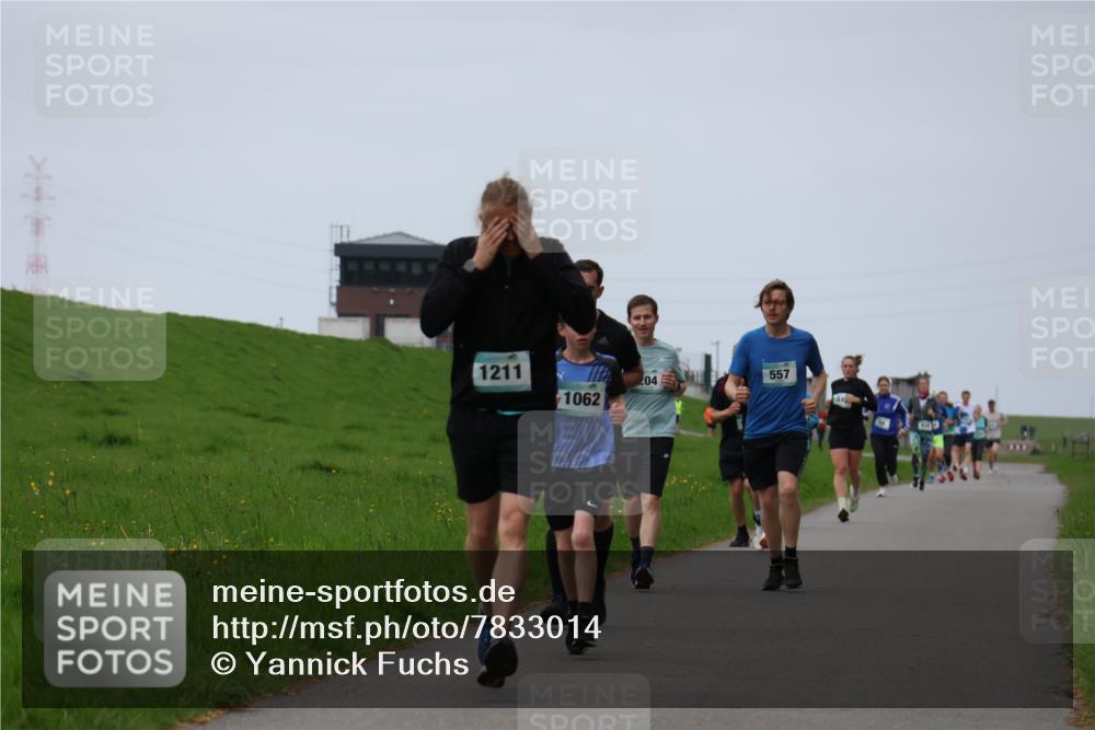 04.05.2025 - 8. Wedeler Halbmarathon Yannick Fuchs http://msf.ph/oto/7833014 04.05.2025 11:21:34 Laufen 1211, 1062, 04, 557 meine-sportfotos.de
