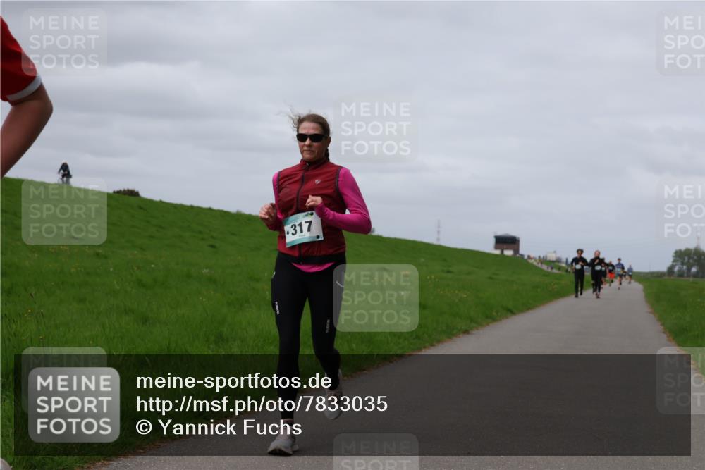 04.05.2025 - 8. Wedeler Halbmarathon Yannick Fuchs http://msf.ph/oto/7833035 04.05.2025 11:41:54 Laufen 317 meine-sportfotos.de