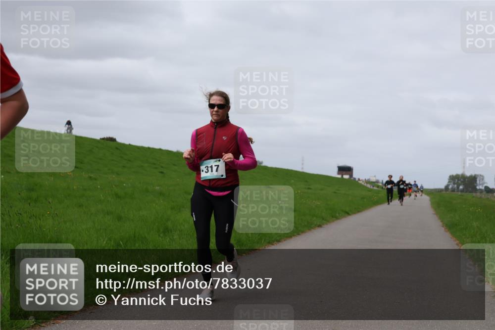 04.05.2025 - 8. Wedeler Halbmarathon Yannick Fuchs http://msf.ph/oto/7833037 04.05.2025 11:41:54 Laufen 317 meine-sportfotos.de