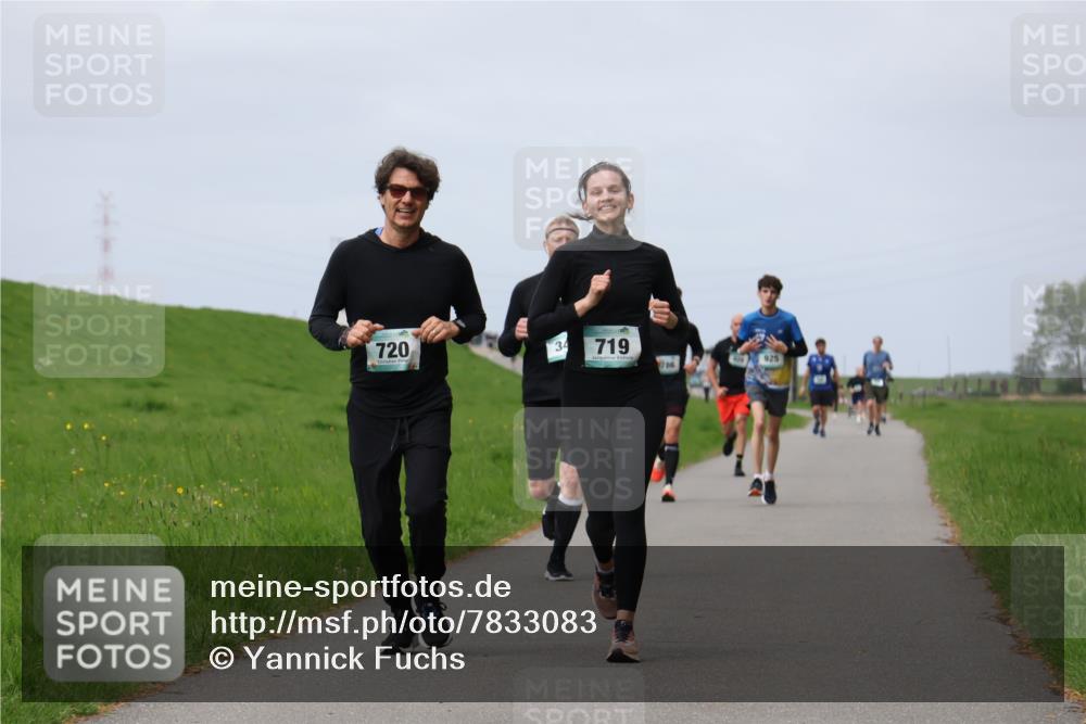 04.05.2025 - 8. Wedeler Halbmarathon Yannick Fuchs http://msf.ph/oto/7833083 04.05.2025 11:42:04 Laufen 720, 34, 719, 925, 200 meine-sportfotos.de