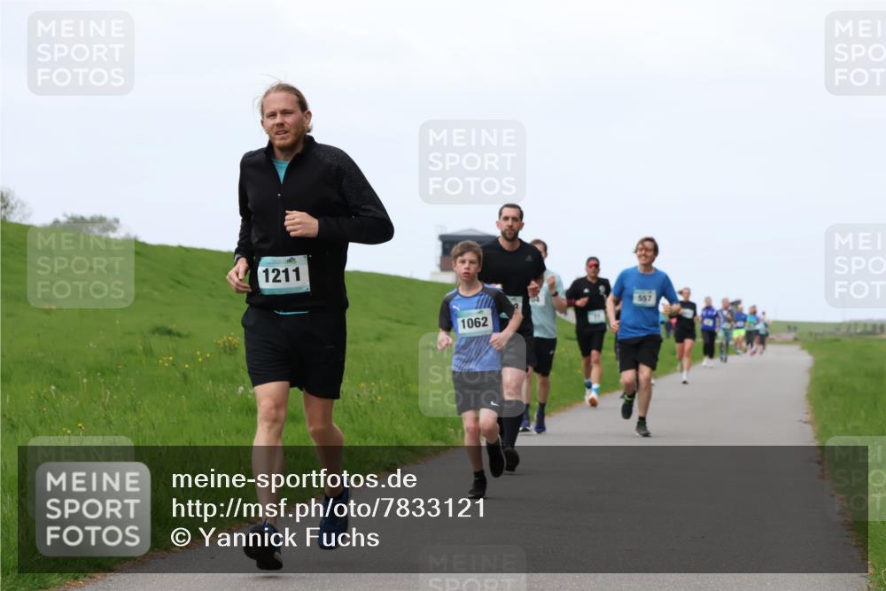04.05.2025 - 8. Wedeler Halbmarathon Yannick Fuchs http://msf.ph/oto/7833121 04.05.2025 11:21:38 Laufen 1211, 1062, 557 meine-sportfotos.de