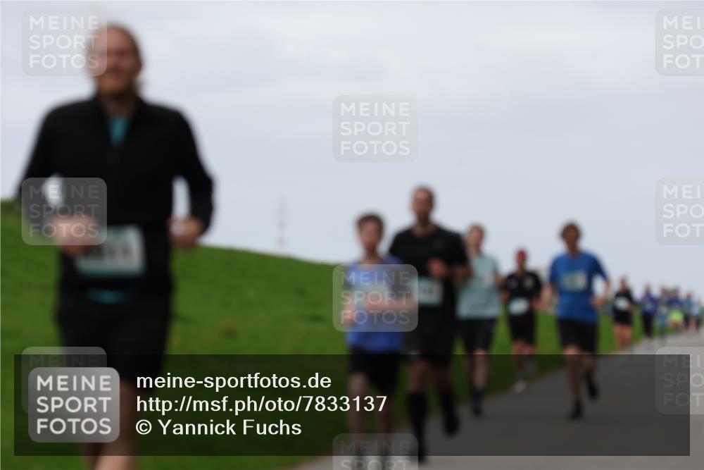 04.05.2025 - 8. Wedeler Halbmarathon Yannick Fuchs http://msf.ph/oto/7833137 04.05.2025 11:21:39 Laufen  meine-sportfotos.de