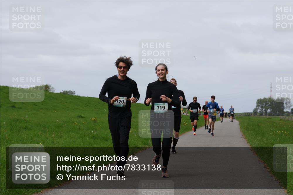 04.05.2025 - 8. Wedeler Halbmarathon Yannick Fuchs http://msf.ph/oto/7833138 04.05.2025 11:42:06 Laufen 120, 719 meine-sportfotos.de